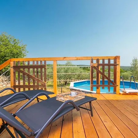 Hotel Prima Insula Glamping à Brusici Extérieur photo